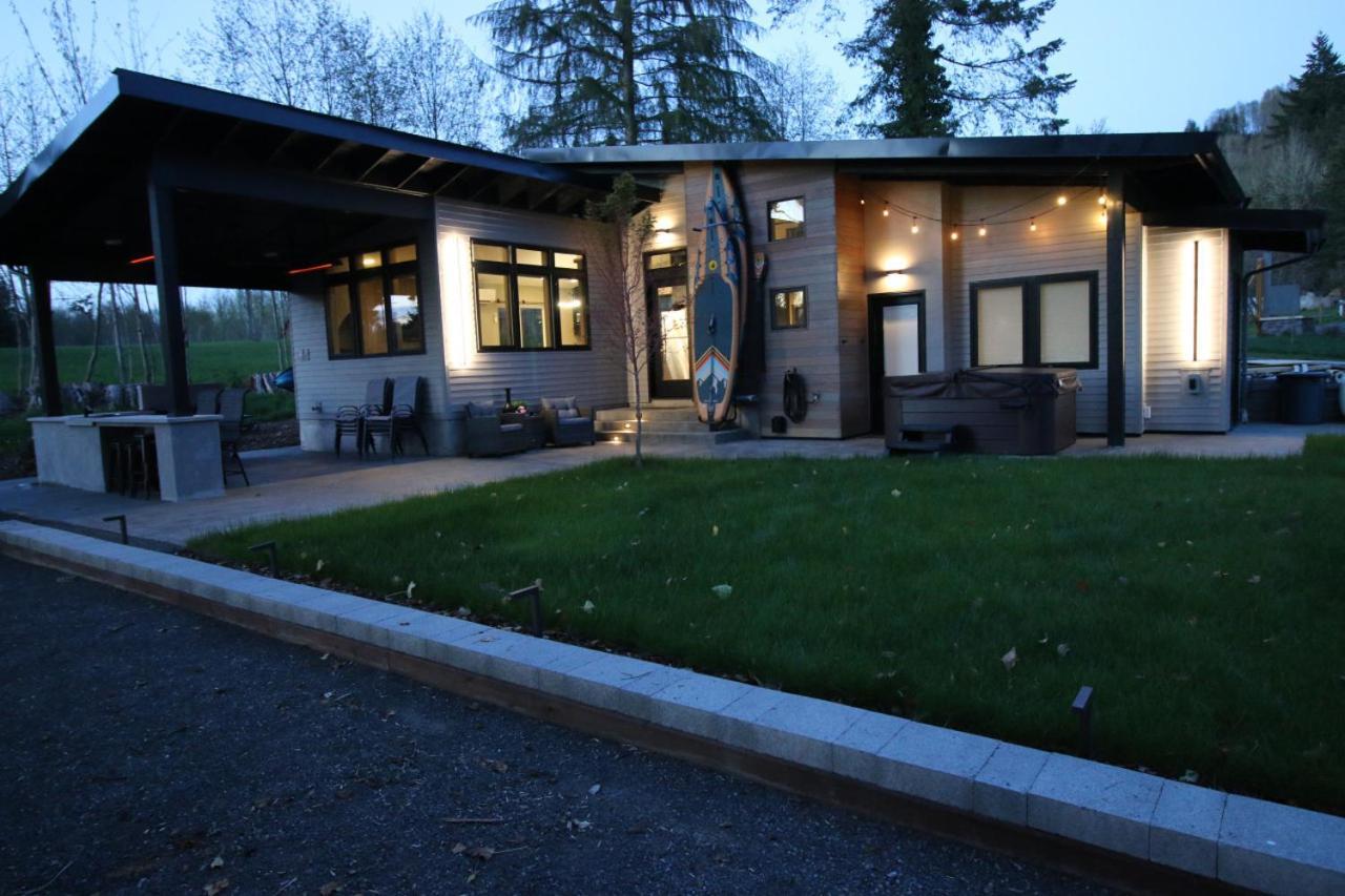 Luxe Lake Cabin Hot Tub Grill Firepit Ev Charger Onalaska Luaran gambar